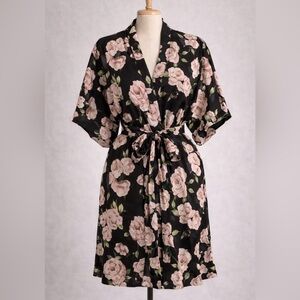 Minkpink Black and Pink Floral Kimono Size XS/S